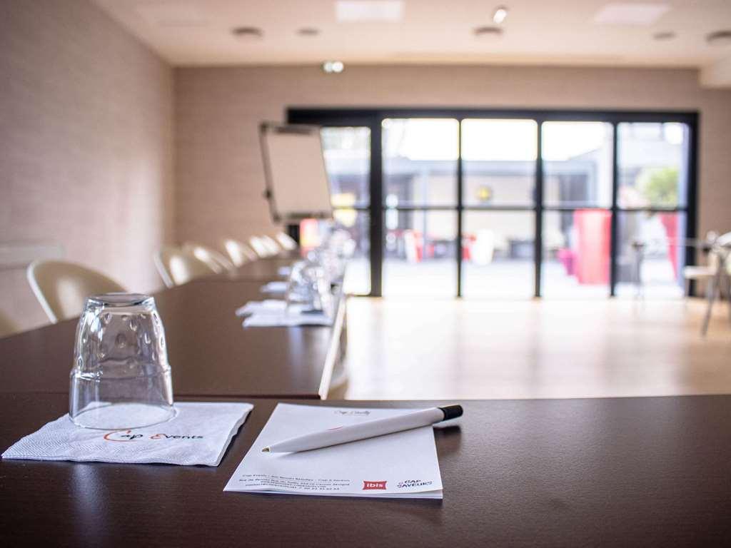 Ibis Rennes Beaulieu Otel Cesson-Sévigné Dış mekan fotoğraf